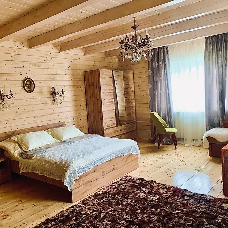 Yasnyi Dim Bed & Breakfast Verkhniy Yasenov