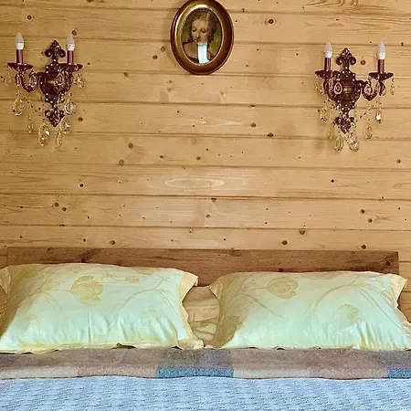 Yasnyi Dim Bed & Breakfast