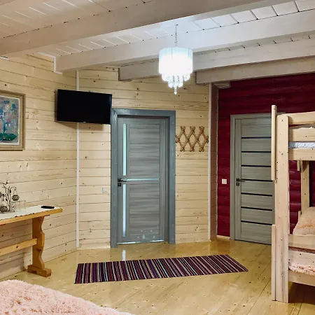 Yasnyi Dim Bed & Breakfast Verkhniy Yasenov