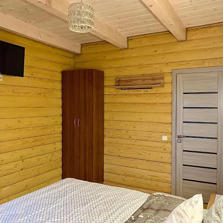Yasnyi Dim Bed & Breakfast Verkhniy Yasenov